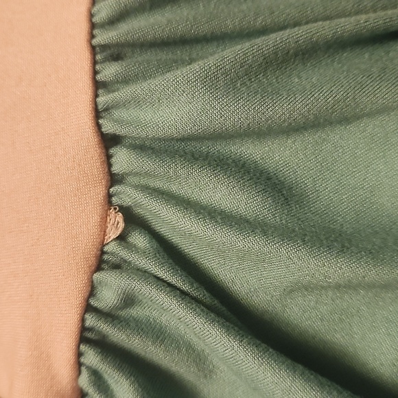 Dot Dot Smile Peach and Green Dress with Black Sleeves Size 2T NTW - Picture 6 of 6